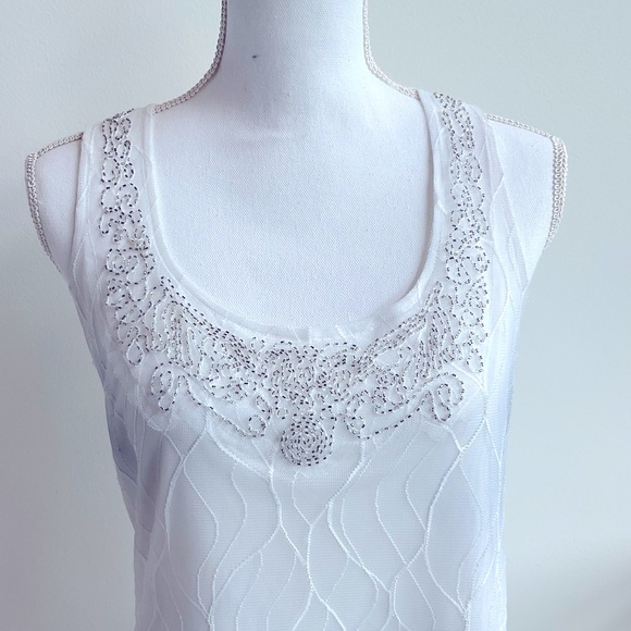 WHBM Embroidered Top - Picture 2 of 5